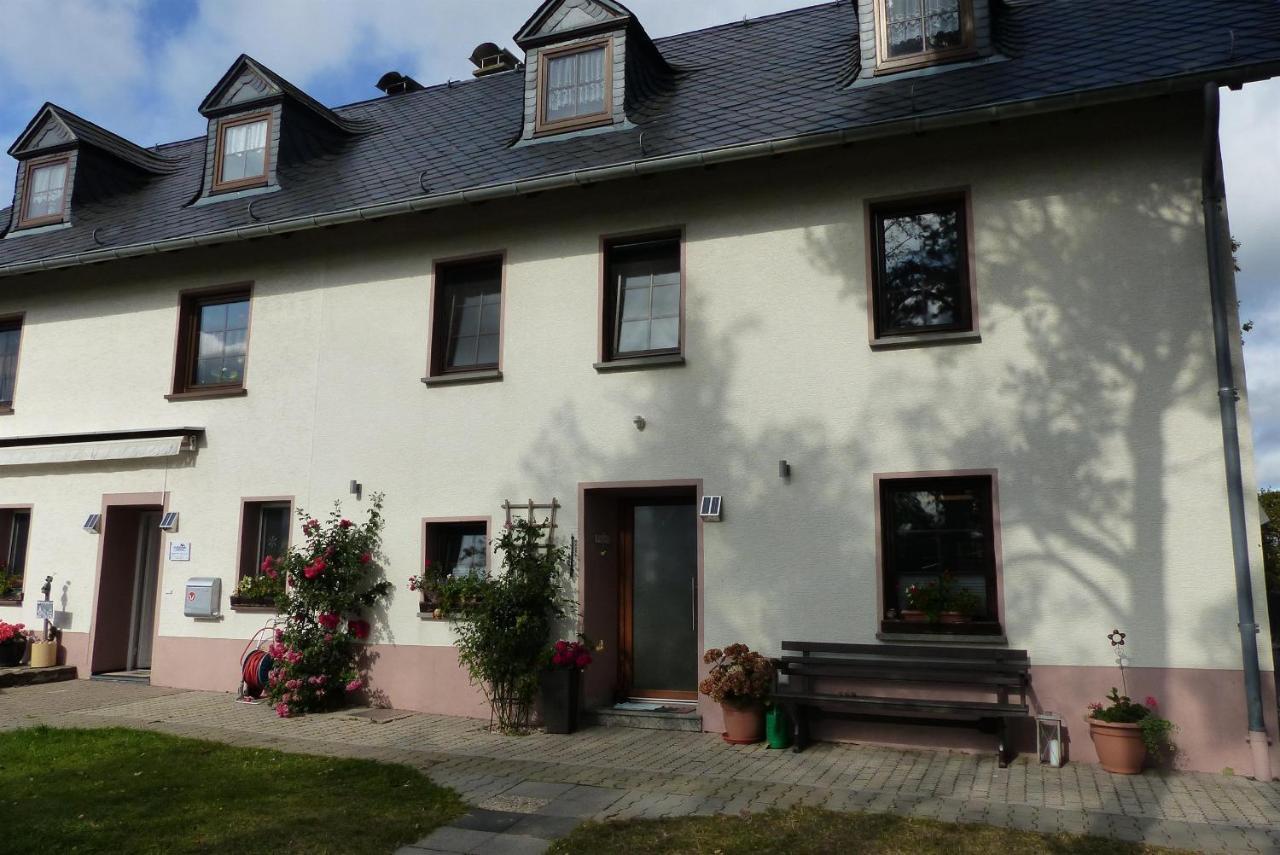 Ferienwohnung Huegelhaus Plütscheid 外观 照片